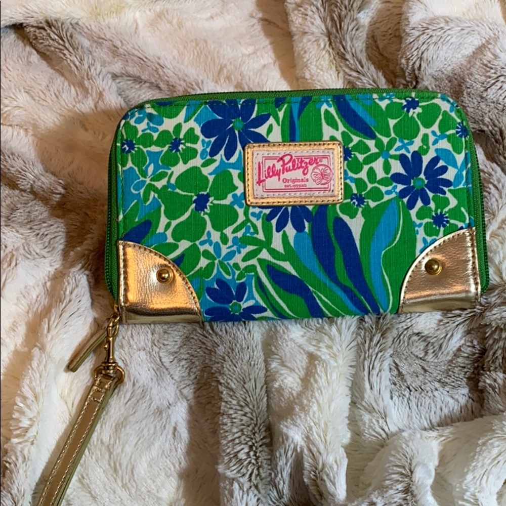 Lilly Pulitzer Wristlet!
